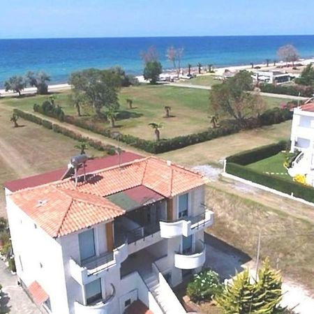 Ferienwohnung Oxana House Nea Moudania Exterior foto